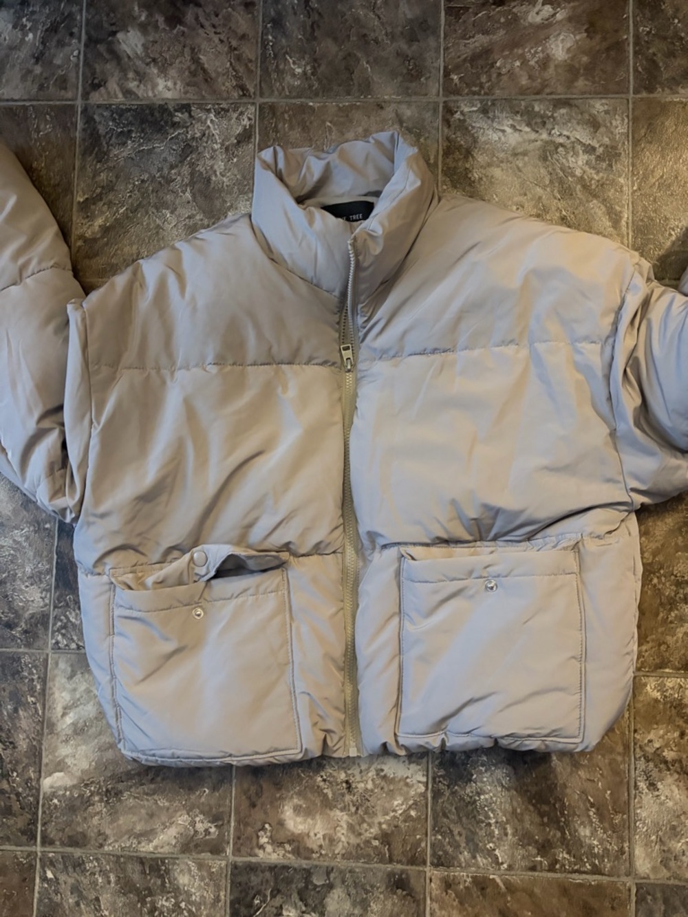 Puff Jacket Brand New never worn size Large WOMENS